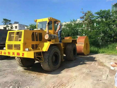 赤坎區(qū)沖擊碾出租 助力工程建設(shè)，機(jī)械設(shè)備租賃服務(wù)全面升級(jí)